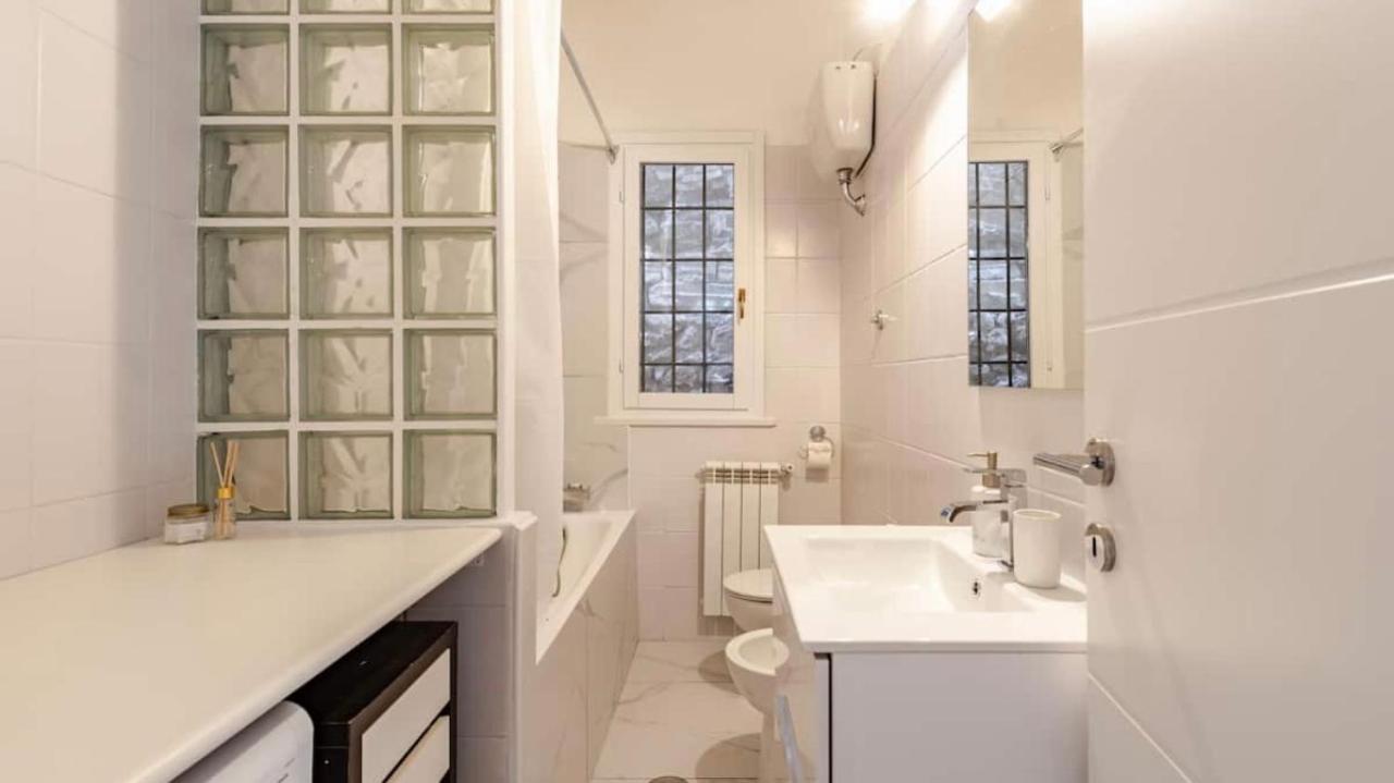 Villa Independent House With Private Patio In Rome Extérieur photo
